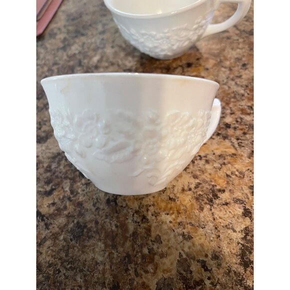 Orange Blossom And Leaf Indiana Glass Retro Milk Glass Cups - Picture 7 of 7